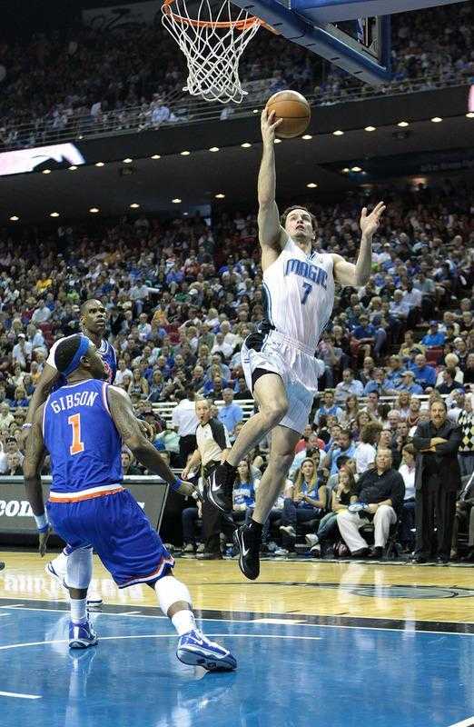 骑士103-90魔术：哈登米切尔双核驱动末节一波流