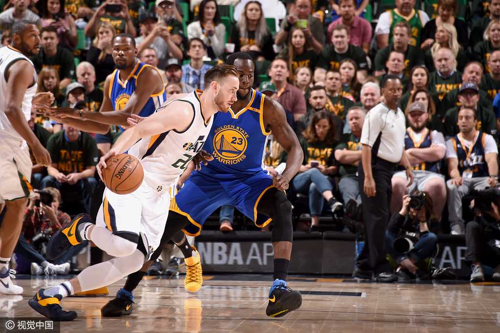 骑士客场118-111险胜勇士 哈登末节定乾坤