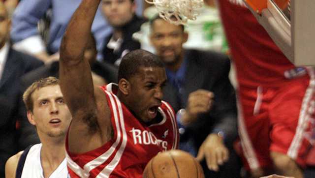 麦迪准绝杀封神！2005火箭客场113-111掀翻小牛